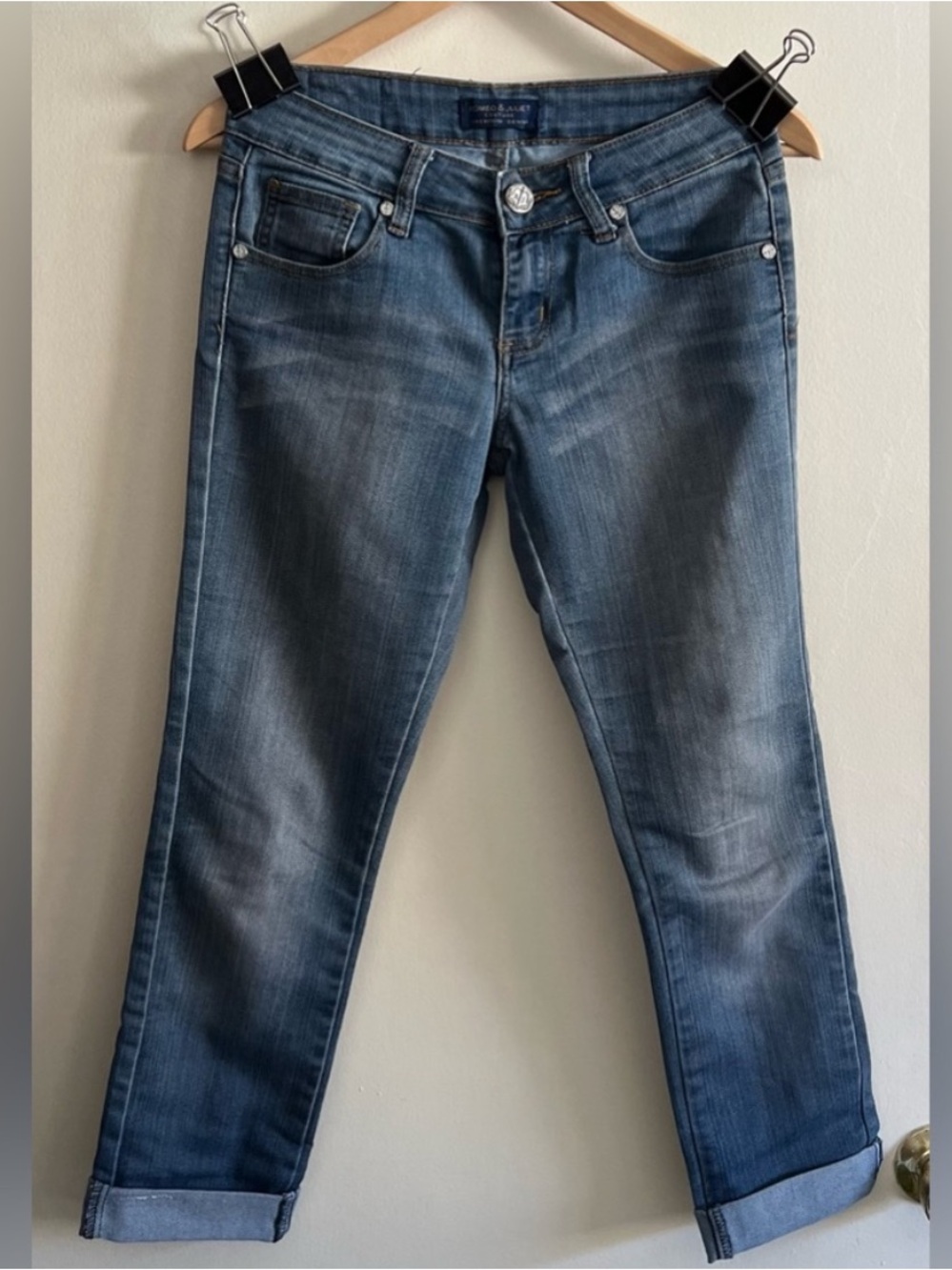 Romeo & Juliet Couture Premium Cropped Jeans